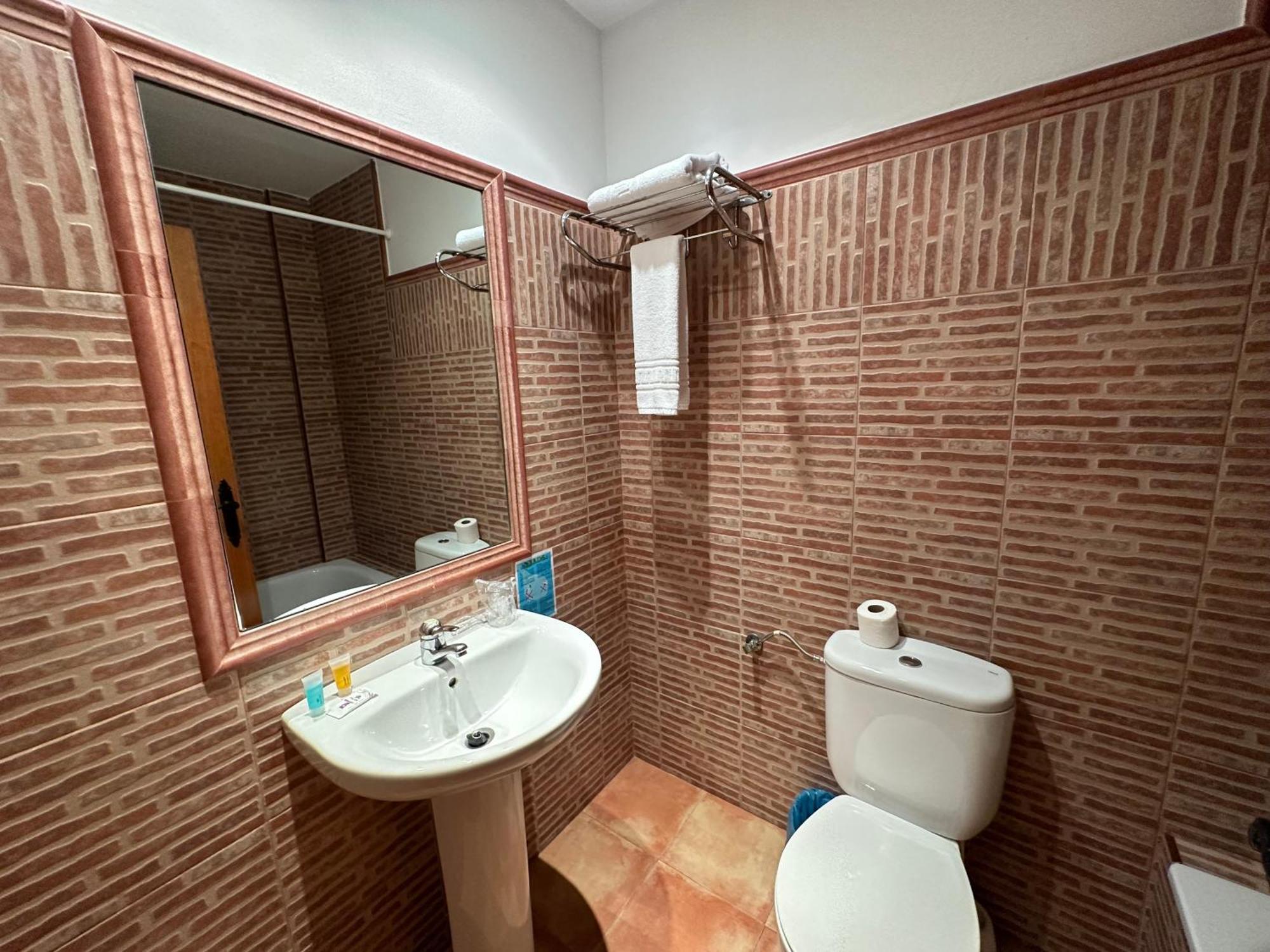 Hotel Restaurante Los Canos De La Alcaiceria Алхама де Гранада Екстериор снимка