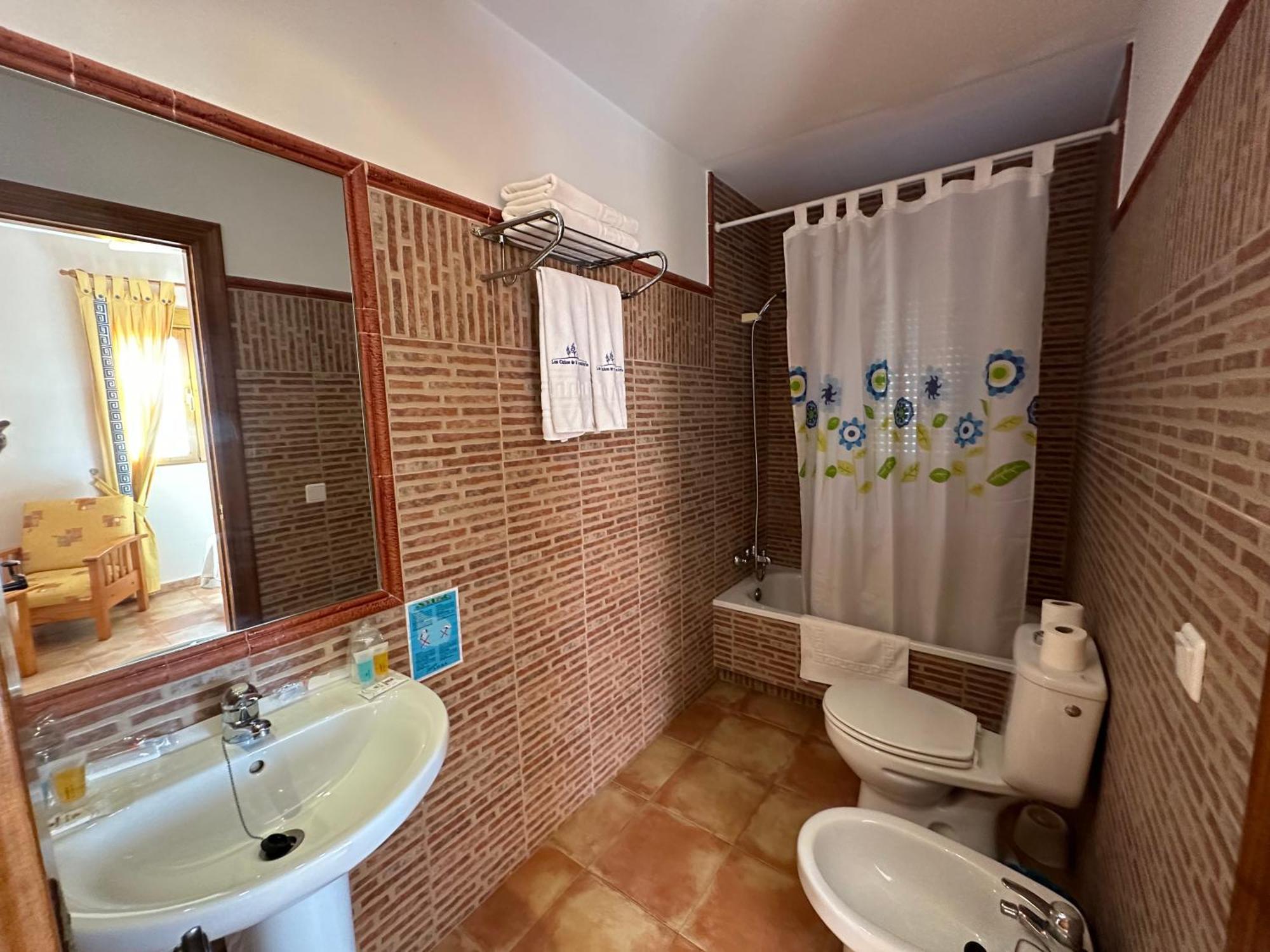 Hotel Restaurante Los Canos De La Alcaiceria Алхама де Гранада Екстериор снимка